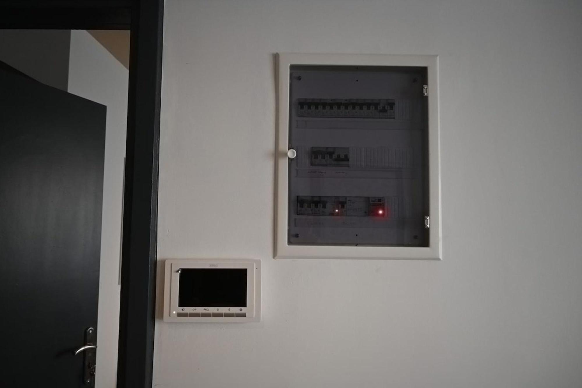 Haris 303 Apartment By Vpn Accomodation アテネ エクステリア 写真