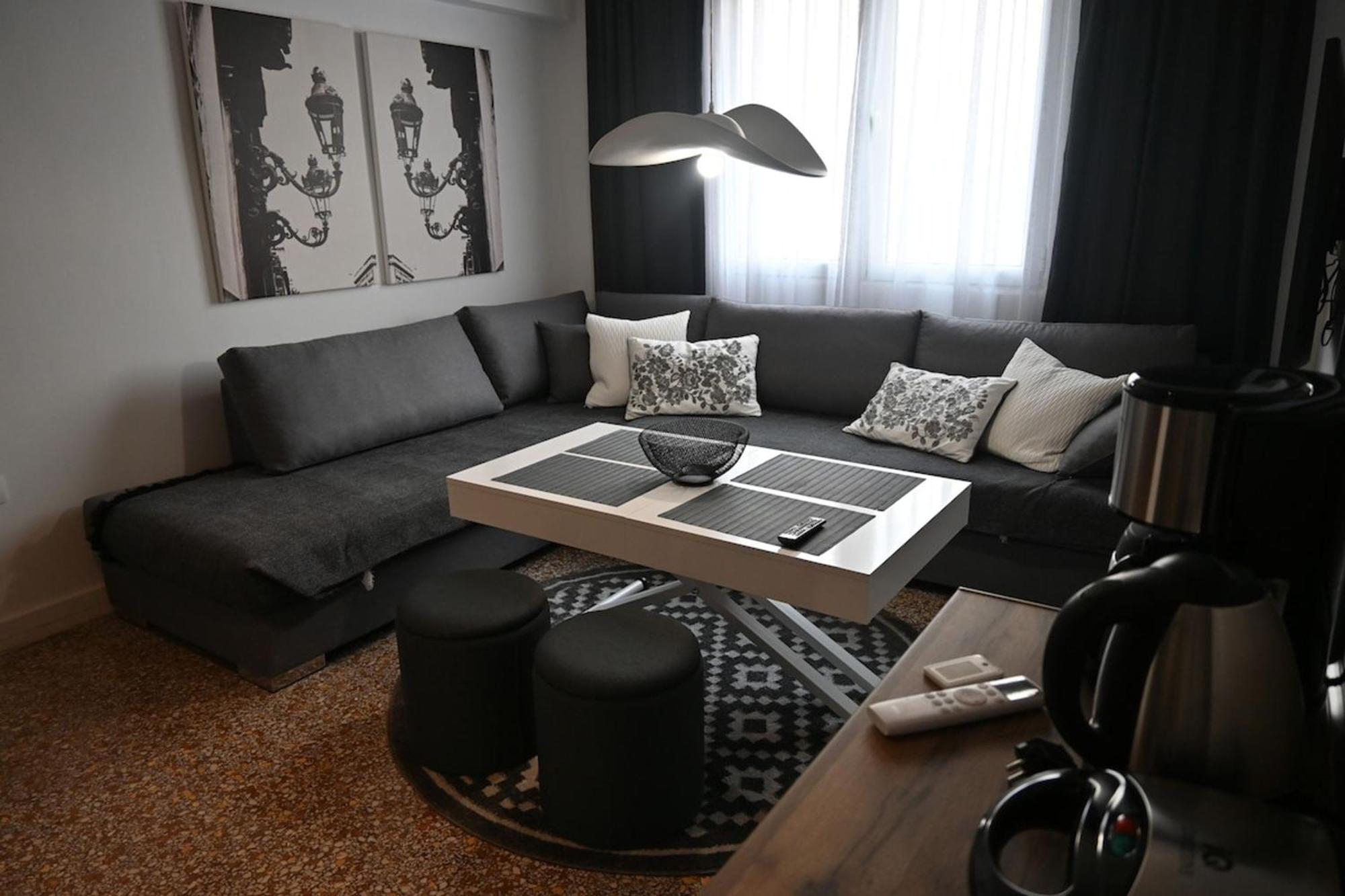 Haris 303 Apartment By Vpn Accomodation アテネ エクステリア 写真