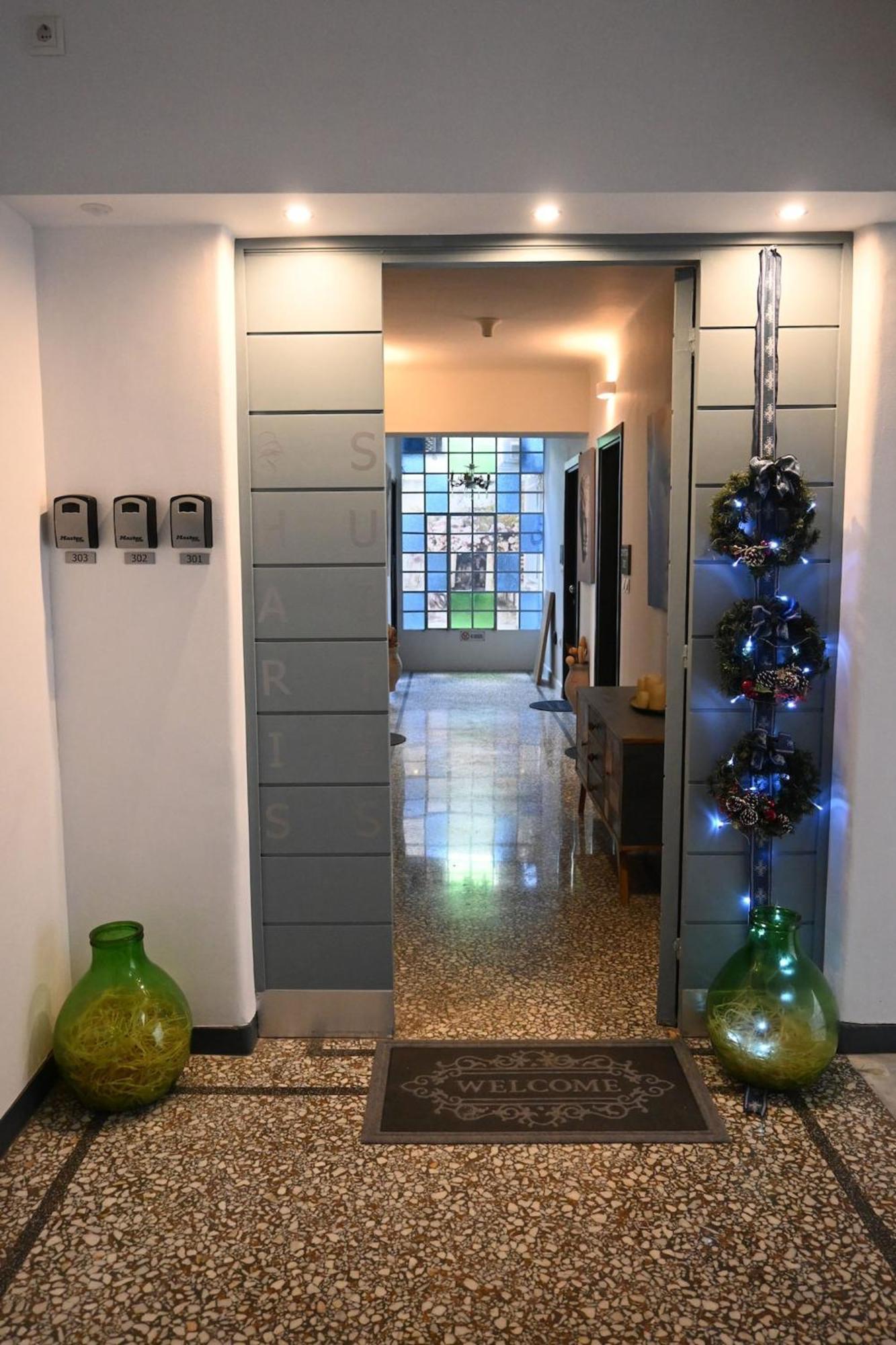 Haris 303 Apartment By Vpn Accomodation アテネ エクステリア 写真