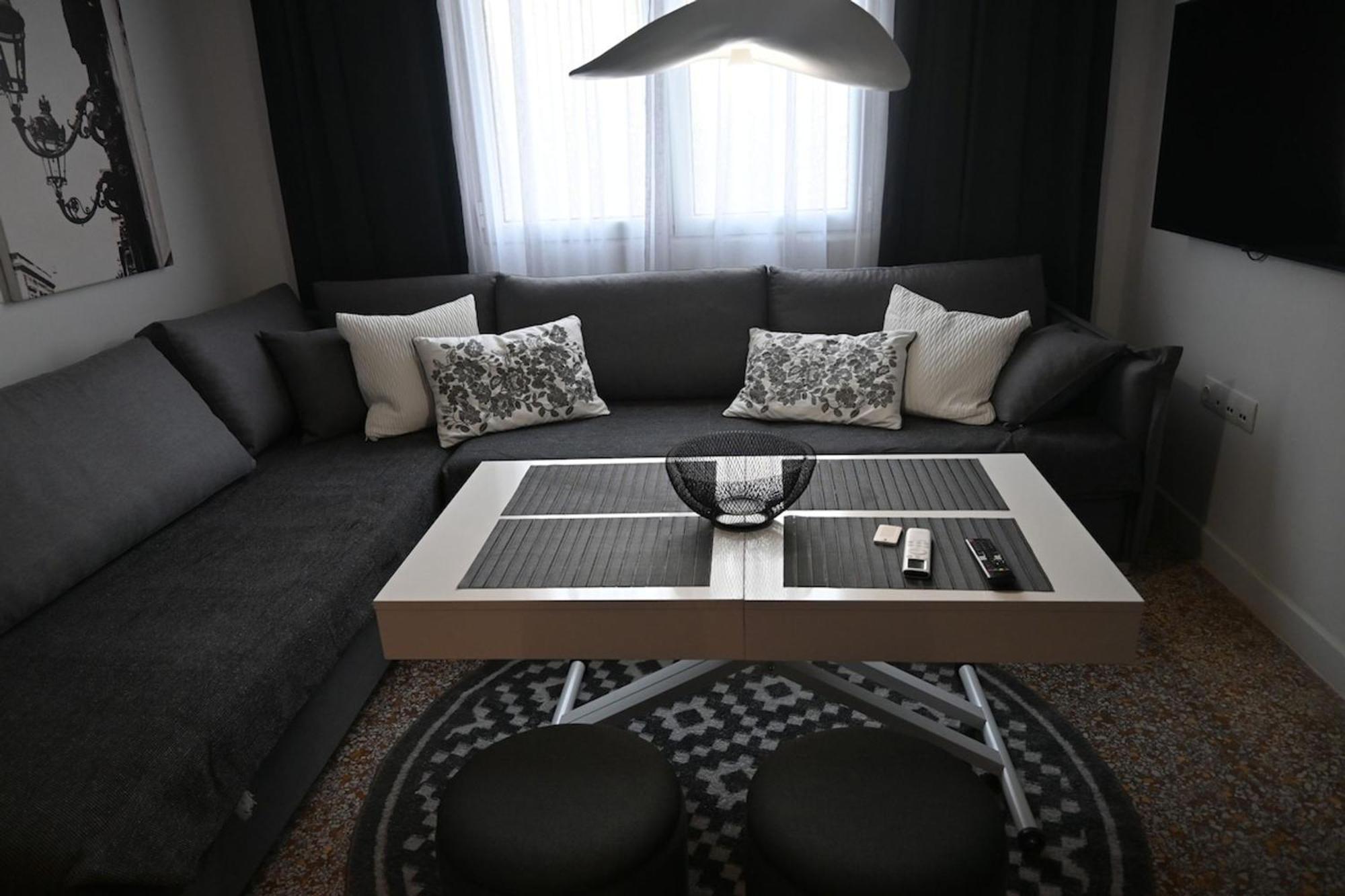 Haris 303 Apartment By Vpn Accomodation アテネ エクステリア 写真